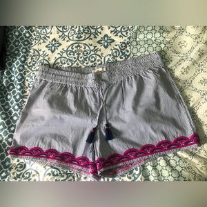 🐳Large Vineyard Vines Shorts🐳